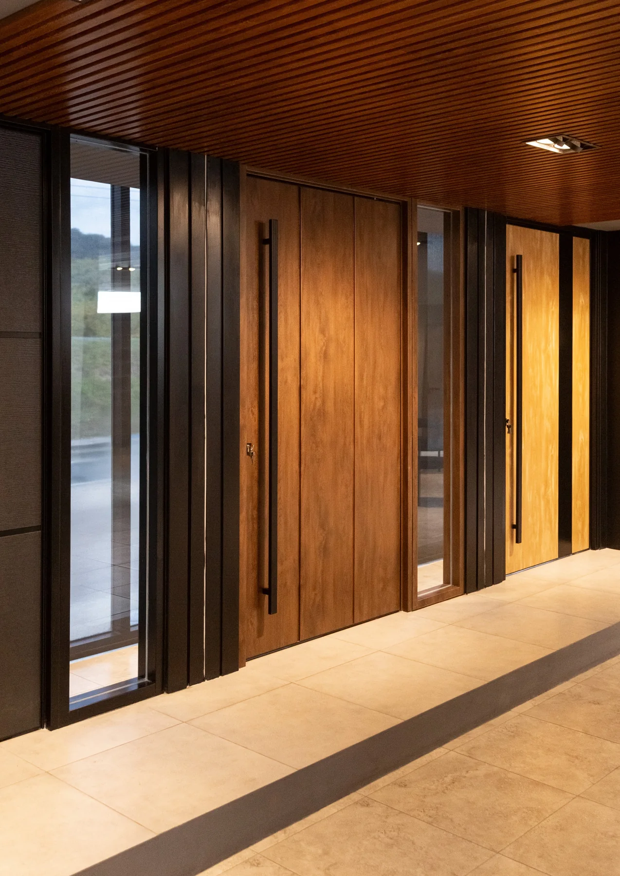 Puertas OBLAK en una obra de Vexar